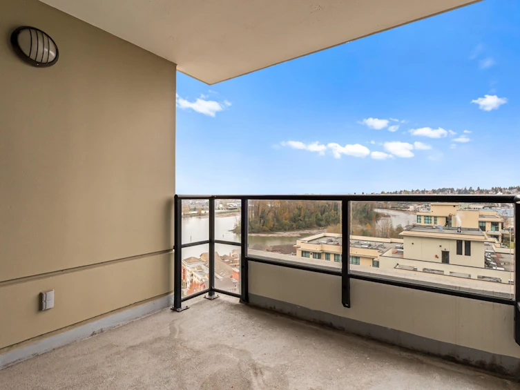 1806-1 Renaissance Square, New Westminster, BC, V3M 0B6 - 21
