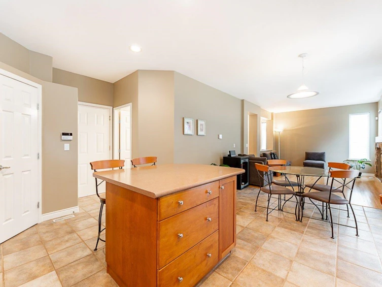 1508 Stoneridge Lane, Coquitlam, BC, V3E 3K6 - 9
