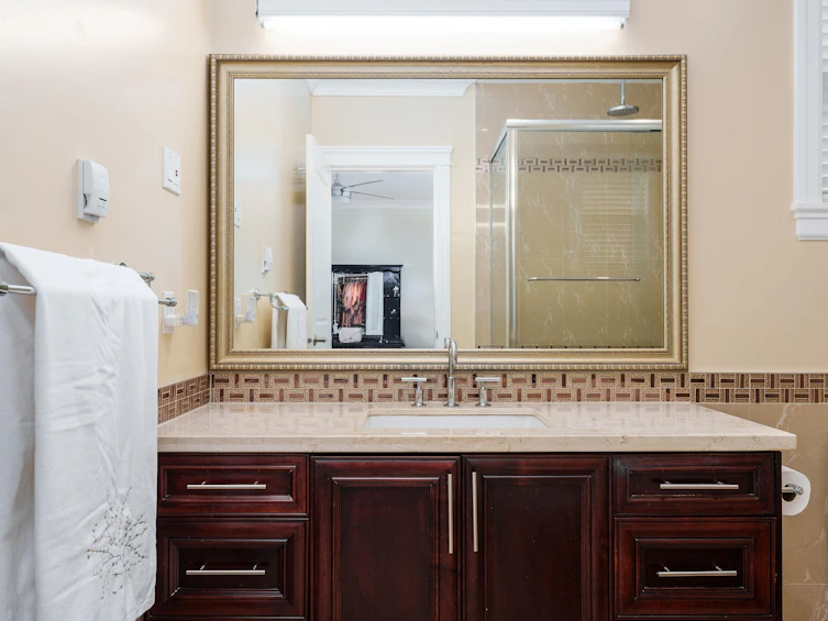 617 E 52nd Avenue, Vancouver, BC, V5X 1G8 - 10