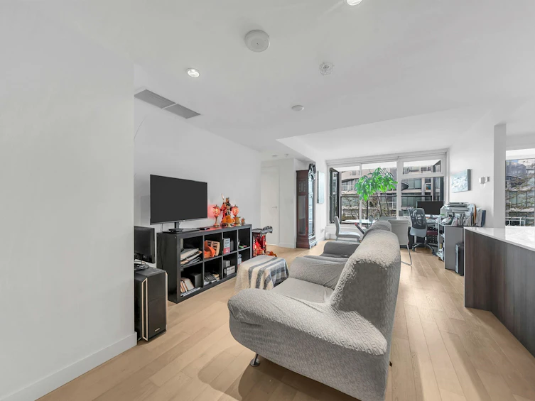 512-2221 E 30th Avenue, Vancouver, BC, V5N 0G6 - 6