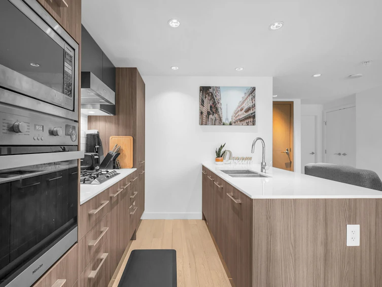 512-2221 E 30th Avenue, Vancouver, BC, V5N 0G6 - 3