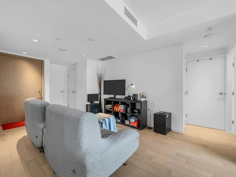 512-2221 E 30th Avenue, Vancouver, BC, V5N 0G6 - 5