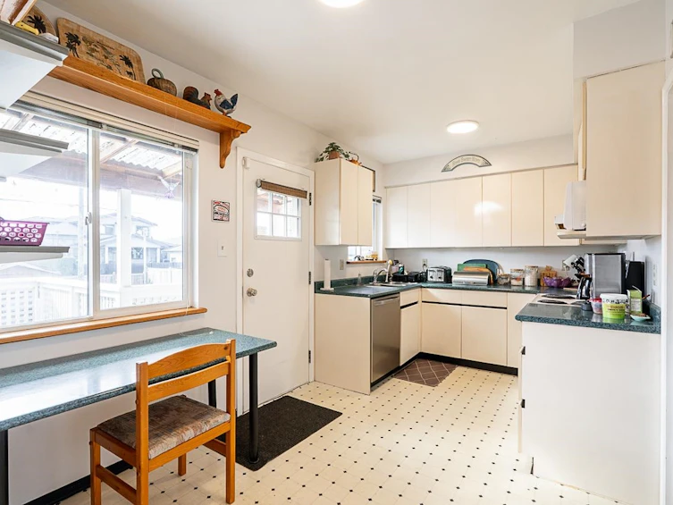 4720 Southlawn Drive, Burnaby, BC, V5C 3S6 - 13
