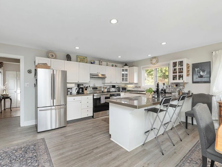 4906 Sinclair Bay Road, Pender Harbour Egmont, BC, V0N 1S1 - 10