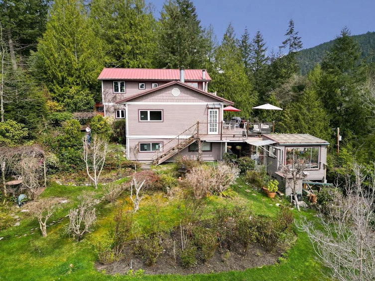 4906 Sinclair Bay Road, Pender Harbour Egmont, BC, V0N 1S1 - 4