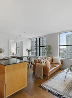 1807 989 Beatty Street