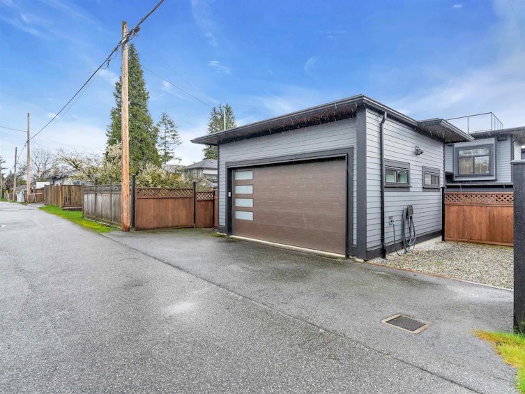 762 E 13th Street, North Vancouver, BC, V7L 2M7 - 30
