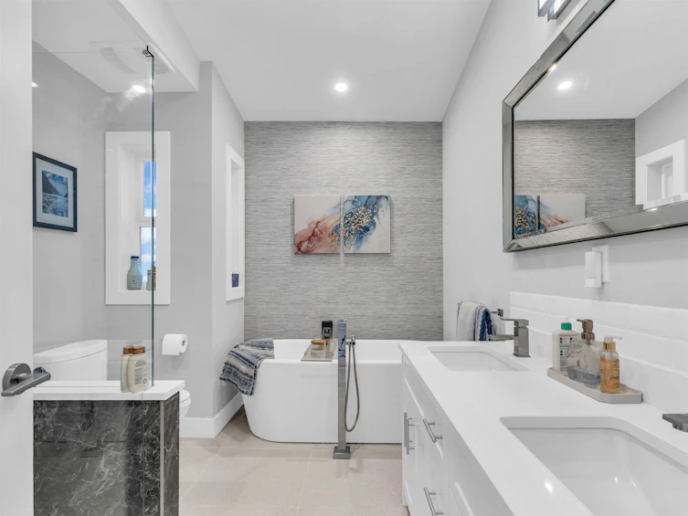 762 E 13th Street, North Vancouver, BC, V7L 2M7 - 18