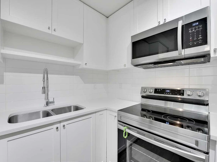 207-15835 85 Avenue, Surrey, BC, V4N 6W6 - 12