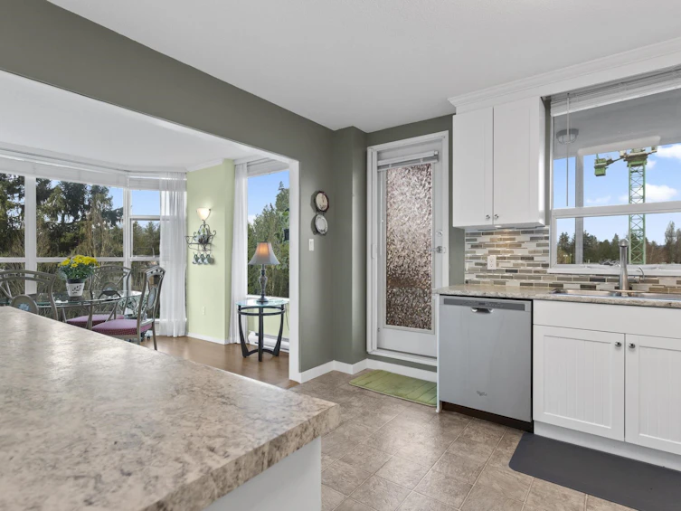 407-12148 224 Street, Maple Ridge, BC, V2X 3N8 - 3