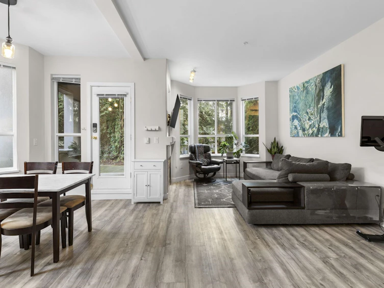 127-9979 140 Street, Surrey, BC, V3T 5W2 - 2