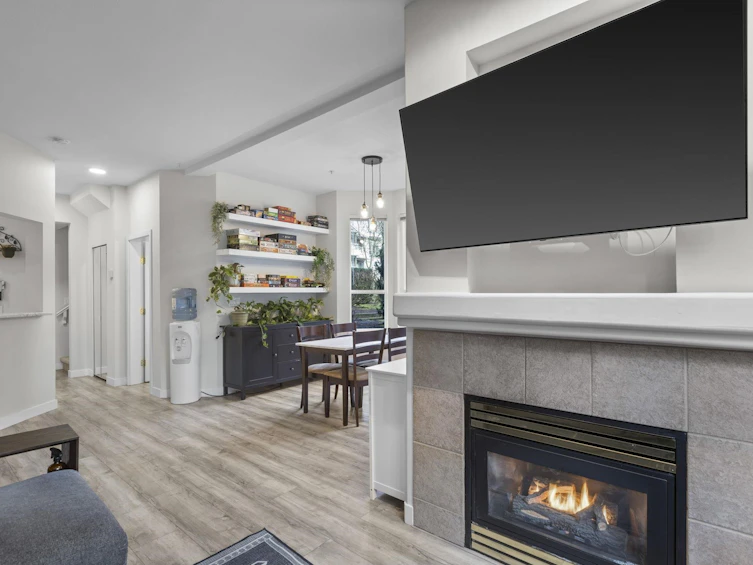 127-9979 140 Street, Surrey, BC, V3T 5W2 - 8