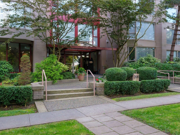 802-2108 W 38th Avenue, Vancouver, BC, V6M 1R9 - 2