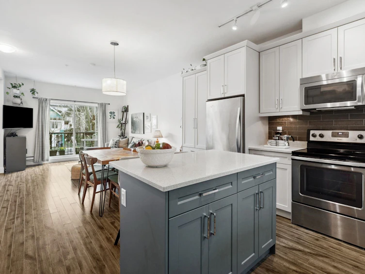 206-2263 Triumph Street, Vancouver, BC, V5L 1L2 - 13