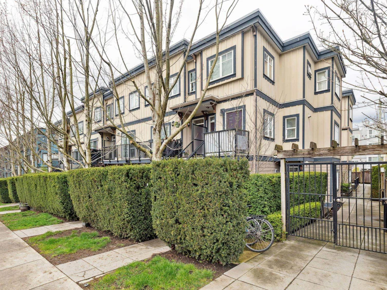 206-2263 Triumph Street, Vancouver, BC, V5L 1L2 - 30