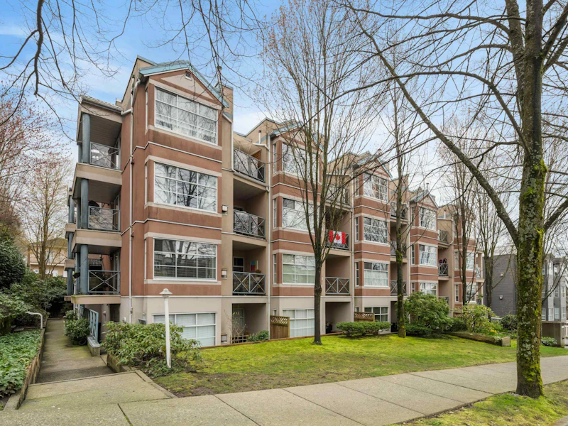 108 - 2388 Triumph Street, Vancouver BC V5L 1L5