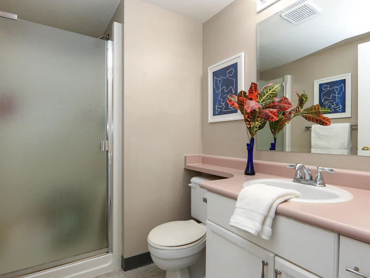 201-46000 First Avenue, Chilliwack, BC, V2P 1W1 - 14