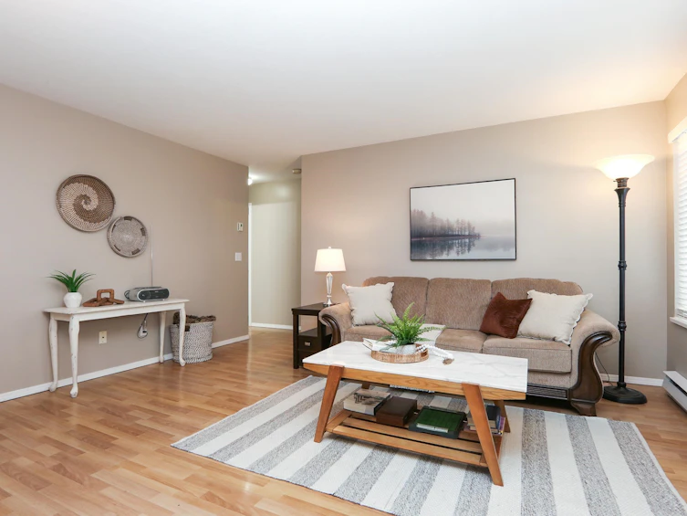 201-46000 First Avenue, Chilliwack, BC, V2P 1W1 - 4