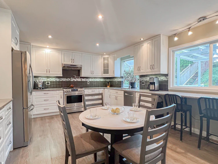 10600 Harrogate Drive, Delta, BC, V4C 8E2 - 10