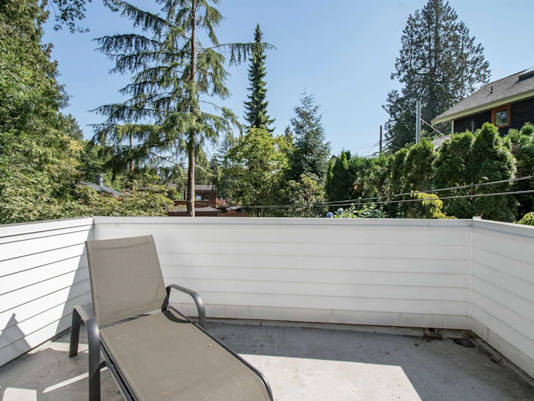1043 Kinloch Lane, North Vancouver, BC, V7G 1V8 - 33