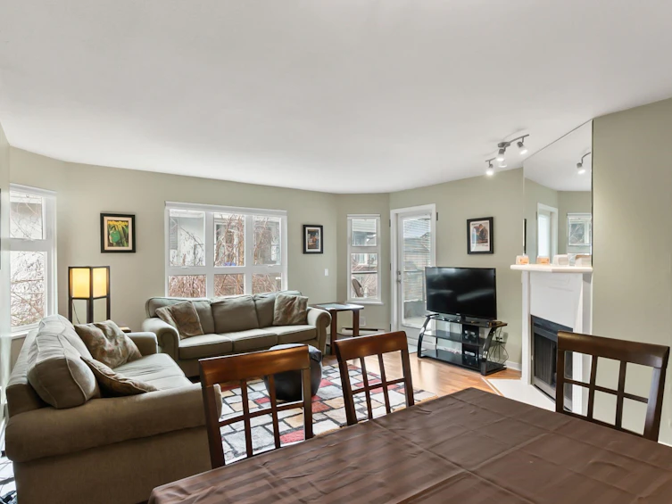 202-1535 Chesterfield Avenue, North Vancouver, BC, V7M 2N5 - 11
