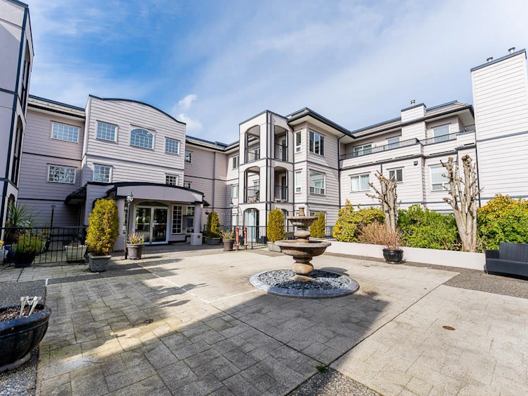208-1533 Best Street, Surrey, BC, V4B 4E9 - 2