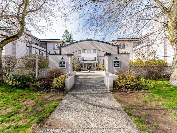 208-1533 Best Street, Surrey, BC, V4B 4E9 - 3