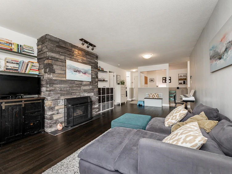 208-1533 Best Street, Surrey, BC, V4B 4E9 - 9
