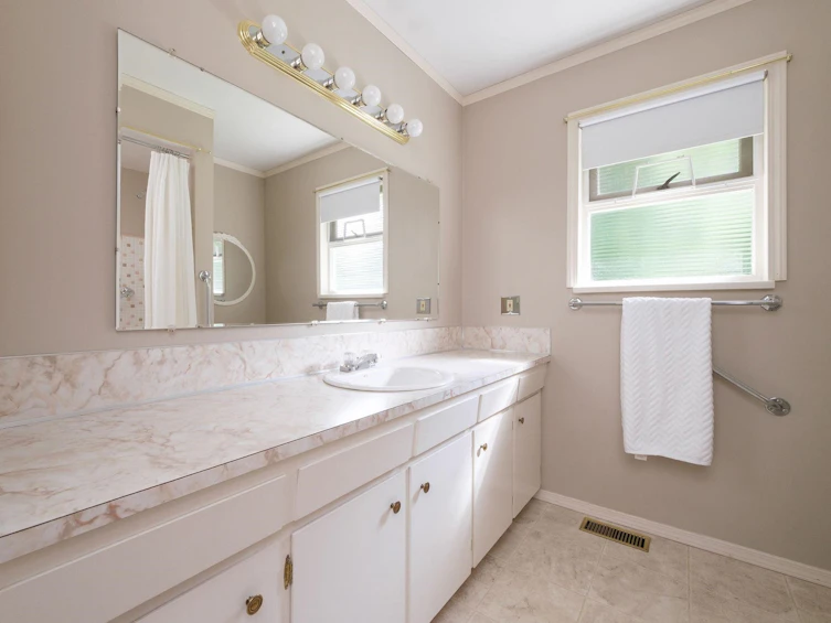 3166 Del Rio Drive, North Vancouver, BC, V7N 4C2 - 18