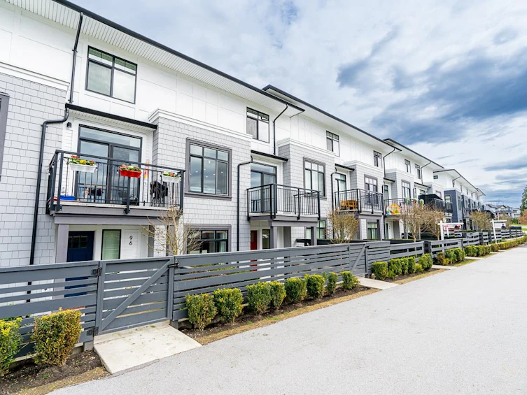 97-15255 Sitka Drive, Surrey, BC, V3S 0B1 - 4
