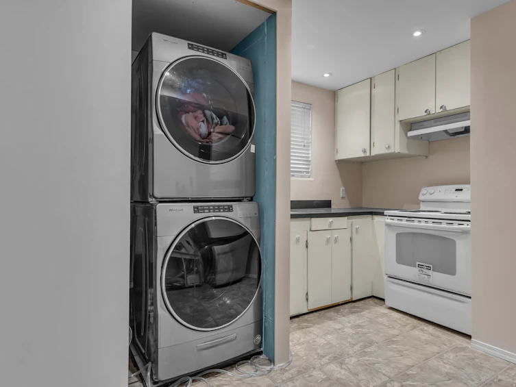 7963 144 Street, Surrey, BC, V3W 5T2 - 35