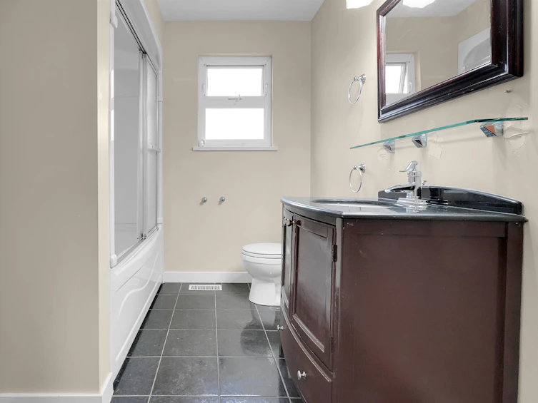 7963 144 Street, Surrey, BC, V3W 5T2 - 9