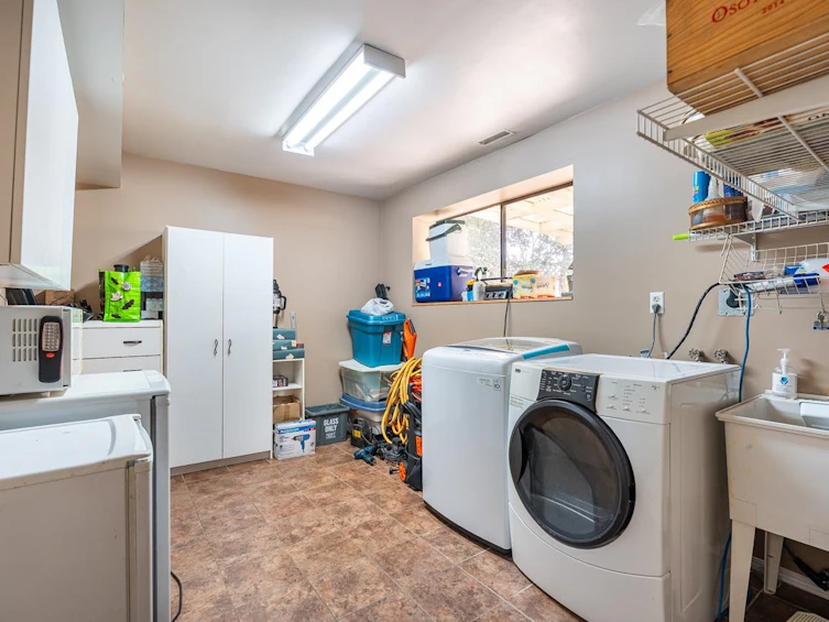 2090 Penny Place, Port Coquitlam, BC, V3C 4E9 - 30