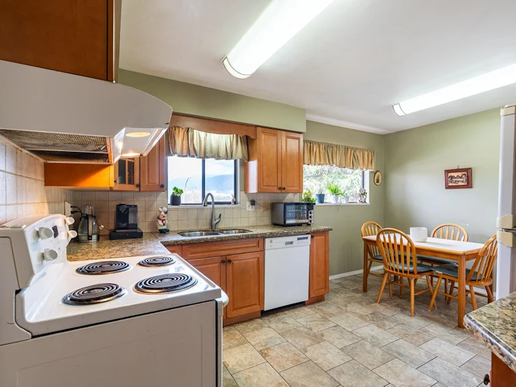 2090 Penny Place, Port Coquitlam, BC, V3C 4E9 - 10