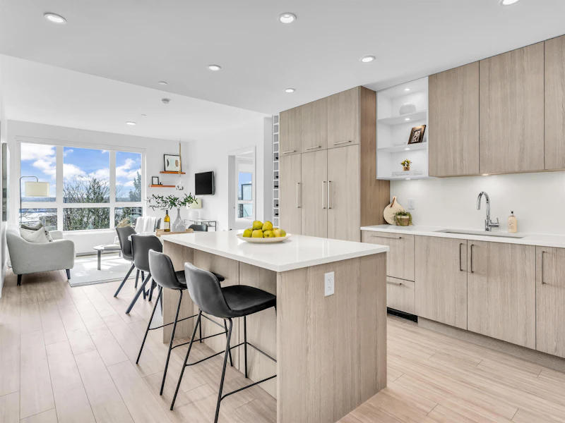 310 - 747 E 3rd Street, North Vancouver BC