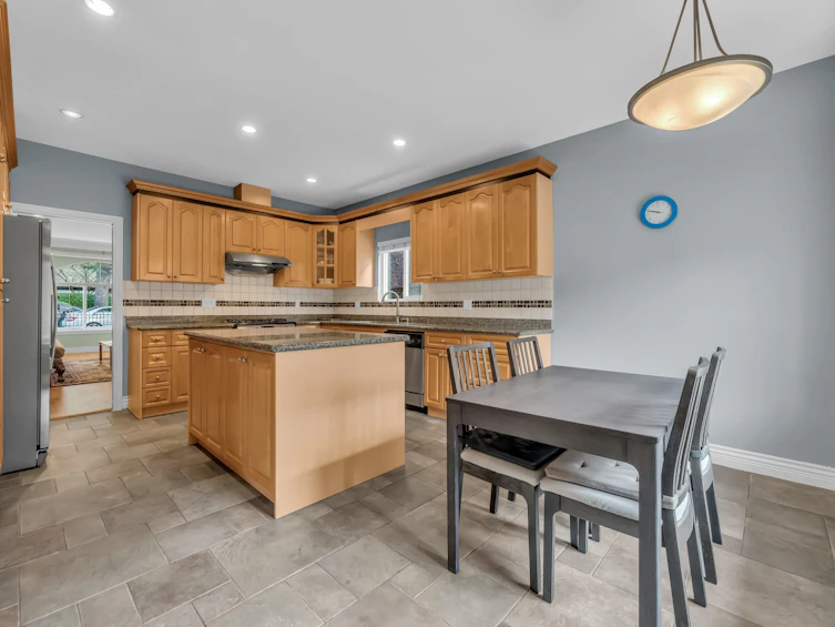 4306 Pinewood Crescent, Burnaby, BC, V5G 2J8 - 6