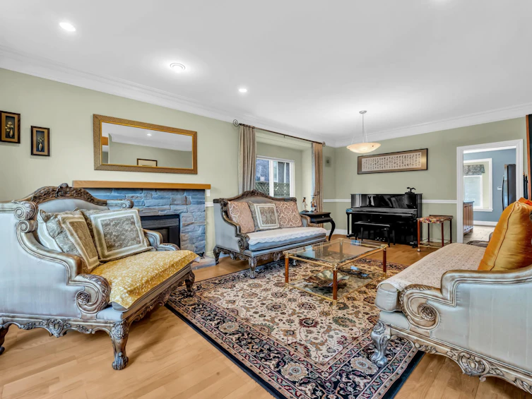 4306 Pinewood Crescent, Burnaby, BC, V5G 2J8 - 4