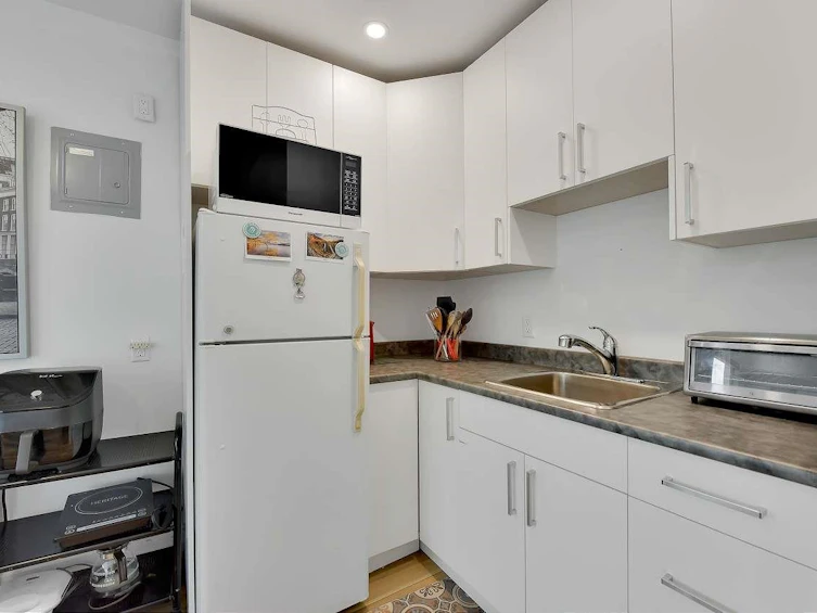 638 W 17th Avenue, Vancouver, BC, V5Z 1T8 - 15