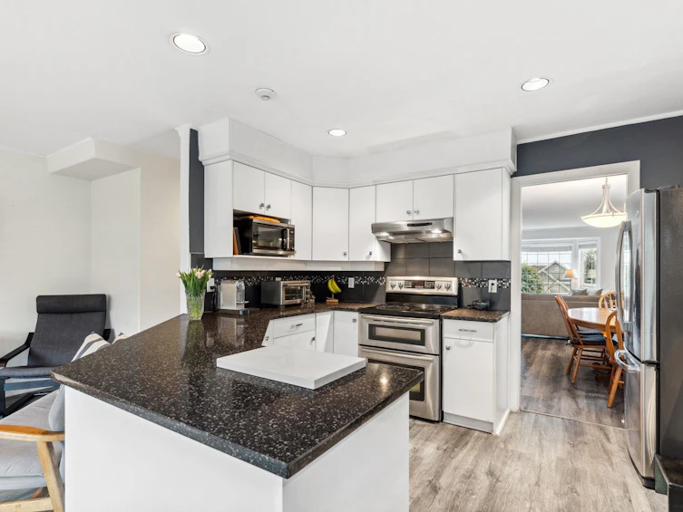 366 E 5th Street, North Vancouver, BC, V7L 1L9 - 7
