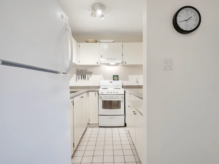 112-1990 W 6th Avenue, Vancouver, BC, V6J 4V4 - 10