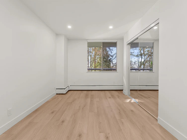 201-2024 Fullerton Avenue, North Vancouver, BC, V7P 3G4 - 10