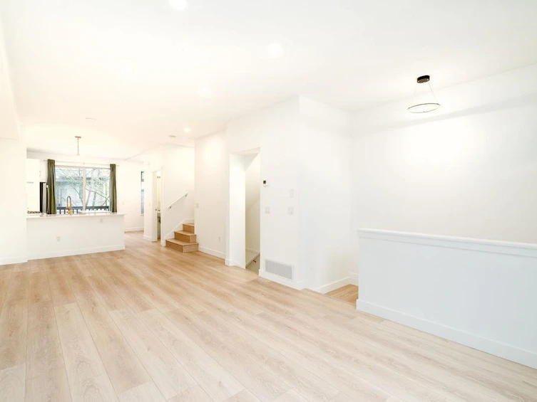 100-100 Klahanie Drive, Port Moody, BC, V3H 5K3 - 13