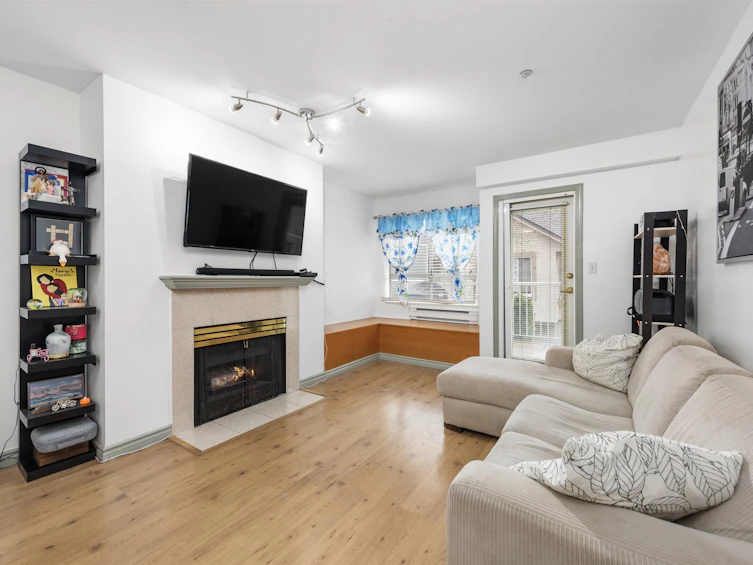 115-3400 SE Marine Drive, Vancouver, BC, V5S 4P8 - 3