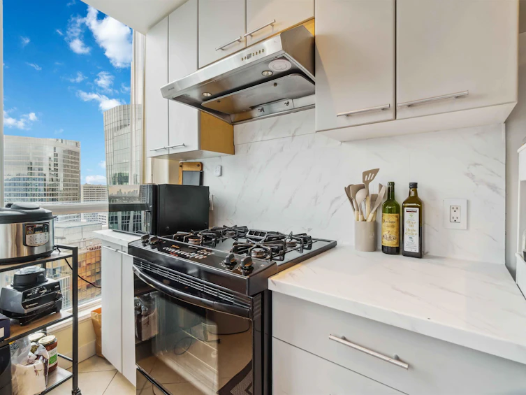 3701-1111 W Pender Street, Vancouver, BC, V6E 2P4 - 11