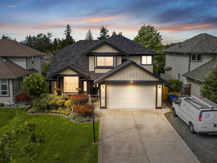 18351 68 Avenue, Surrey, BC, V3S 9C6