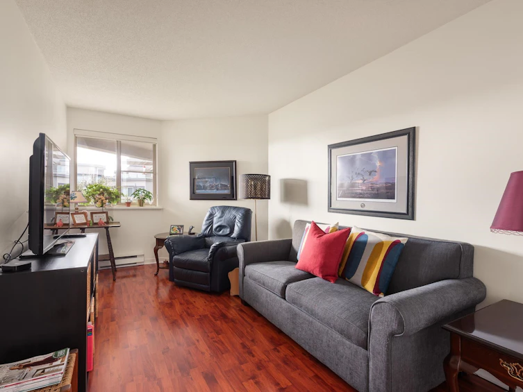 303-74 Richmond Street, New Westminster, BC, V3L 5T1 - 13