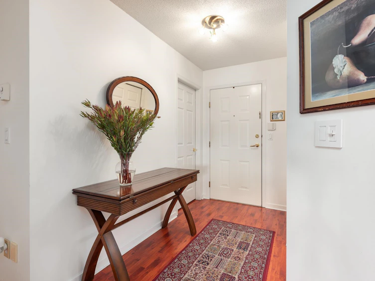 303-74 Richmond Street, New Westminster, BC, V3L 5T1 - 3