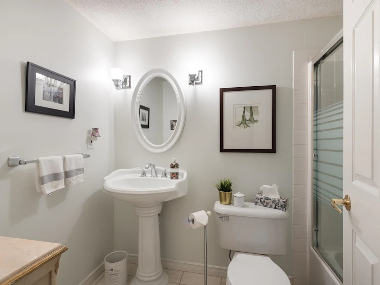 303-74 Richmond Street, New Westminster, BC, V3L 5T1 - 8