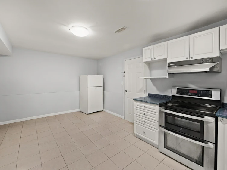 3949 Sefton Street, Port Coquitlam, BC, V3B 3S2 - 9