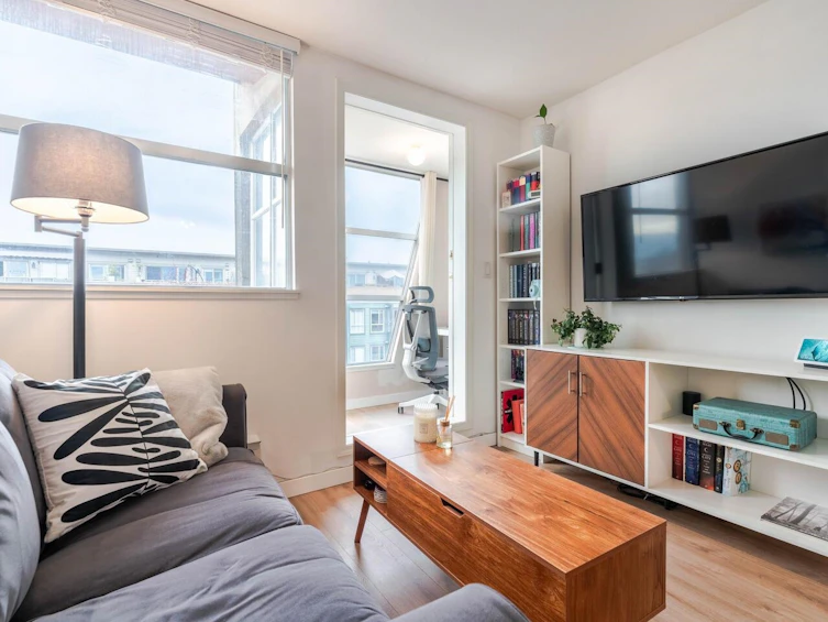 P8-4113 Fraser Street, Vancouver, BC, V5V 4E9 - 3